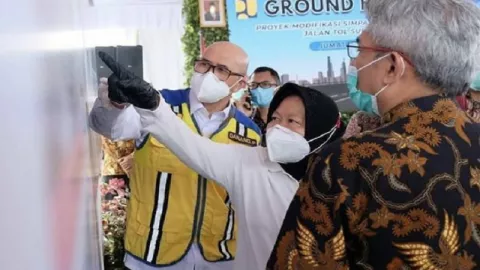 Risma Rajin Blusukan Bikin Anies Baswedan Tersinggung - GenPI.co