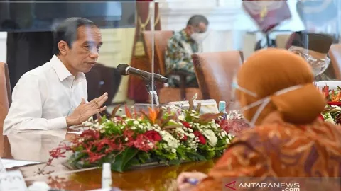 Luncurkan Bantuan Tunai, Jokowi: Jangan Dibelikan Rokok - GenPI.co