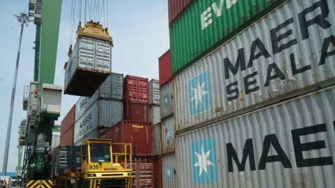 Ekonomi Indonesia Meroket di Awal 2021, Pakar Komentar Hal Pedas - GenPI.co