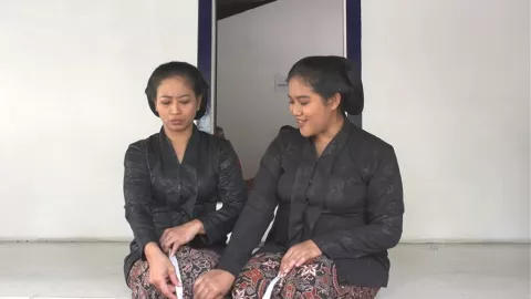 Bu Tejo dan Yu Ning Main Film Bareng Lagi, Ceritanya Keren Banget - GenPI.co