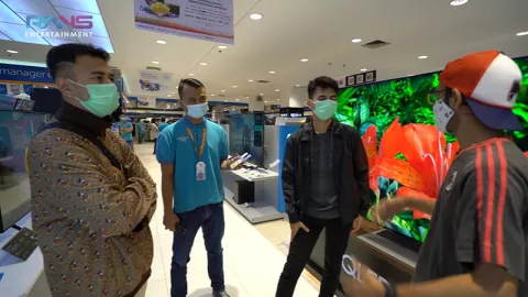 Nggak Puas Beli PS5, Raffi Ahmad Borong TV Seharga Rumah - GenPI.co