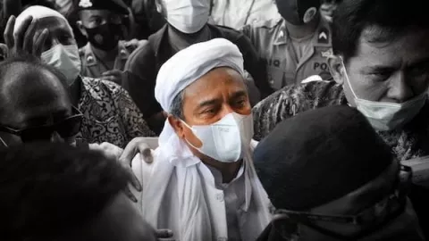 Jleb! Eksepsi Habib Rizieq Ditolak, Alasan Hakim Menghujam Batin - GenPI.co