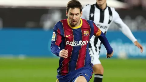Kode Keras, Lionel Messi Bakal Bikin Liga Inggris Tercengang - GenPI.co