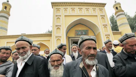 AS Tuduh China Tindas Muslim Uighur, Xi Jinping Ngamuk Bukan Main - GenPI.co