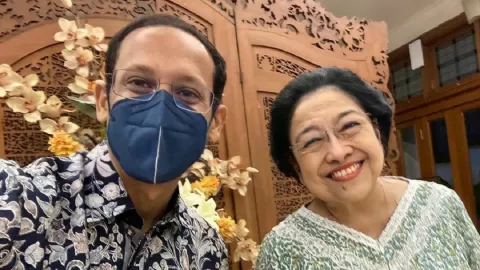 Ferdinand Beber Fakta Mencengangkan, Nadiem & Megawati Bertemu - GenPI.co