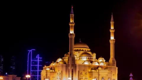 Wow, Arab Saudi Membolehkan Wisatawan Bukan Muhrim di Hotel - GenPI.co