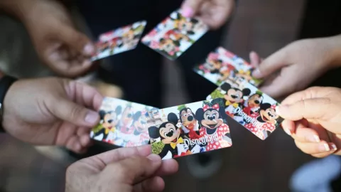 Hore! Mickey Mouse Rayakan Ulang Tahunnya ke 91 - GenPI.co