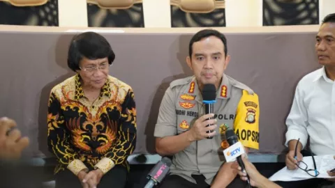 Polisi Amankan Pelajar SD Terlantar Usai Ikut Demonstrasi - GenPI.co