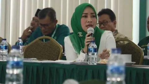 Postingan Anak di FB Menghujat Ibunya, Politikus: Moral Runtuh! - GenPI.co