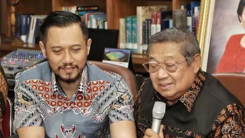 Benarkah AHY Masih Disetir SBY? Ini Kata Pengamat - GenPI.co