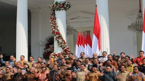 Pengamat Bongkar Kebobrokan Menteri yang Layak Kena Reshuffle - GenPI.co