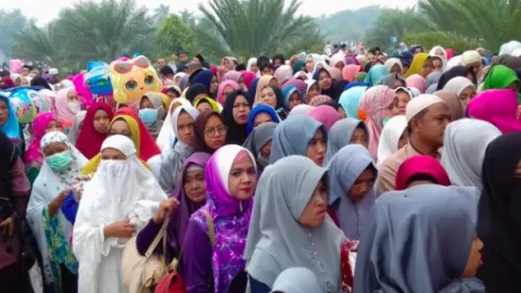 Aliran Sesat Tak Perlu Salat dan Baca Alquran, Ini Penjelasannya - GenPI.co