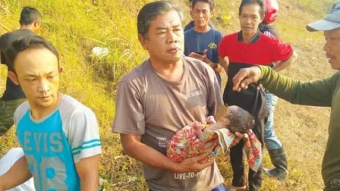 Tega Banget! Bayi Tanpa Anus Dibuang Ibunya di Saluran Air - GenPI.co