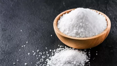 Luar Biasa! Ternyata Ini Manfaat Ajaib Air Garam - GenPI.co