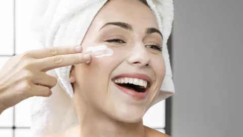 Cobain Deh, 3 Kebiasaan Ini Bisa Bikin Kulit Kamu Jadi Glowing - GenPI.co