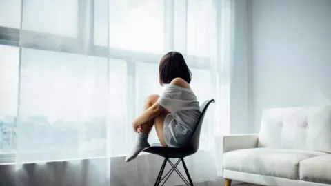 Generasi Milenial Disebut Paling Kesepian, Kok Gitu? - GenPI.co