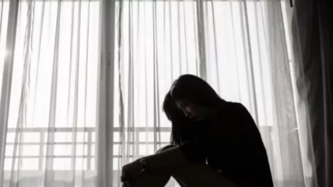 Digilir 5 Temannya, Anak Dibawah Umur Hamil 6 Bulan - GenPI.co