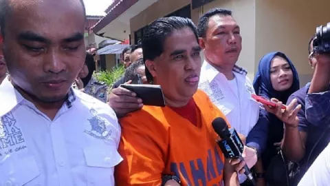 Ingat Dimas Kanjeng? Orang Sakti Pengganda Uang Divonis 21 Tahun - GenPI.co