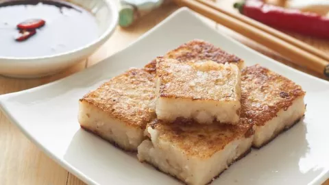 Kue Lobak Goreng Dipercaya Bawa Hoki, Ini Resepnya - GenPI.co