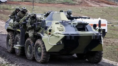 Militer Amerika Hancur Dihajar Kendaraan Tempur Rusia di Suriah - GenPI.co