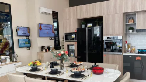 Keren! Electronic City Hadirkan Gerai dengan Teknologi 4.0  - GenPI.co
