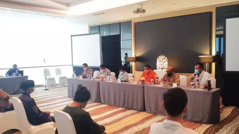 Pertemuan Sriwijaya Air dengan Keluarga Korban, Tangis Pecah - GenPI.co
