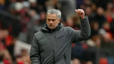 Tolak Lyon, Mau Merapat ke Mana Jose Mourinho? - GenPI.co