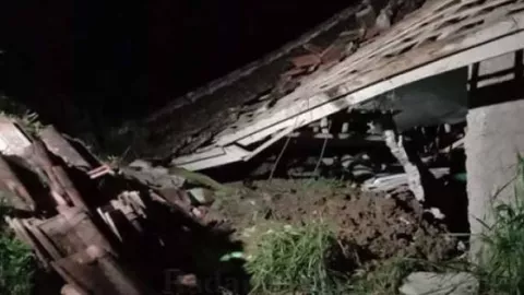 Innalillahi, Pengantin Baru Tewas Berpelukan Tertimbun Longsor - GenPI.co