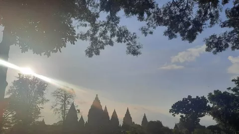 Candi Prambanan Tetap Beroperasi saat Libur Lebaran - GenPI.co