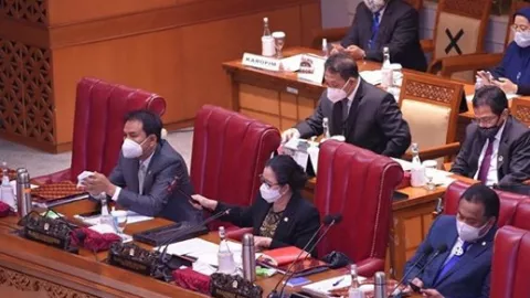 Fadli Zon Blak-blakan Bikin Puan Maharani Mati Kutu - GenPI.co