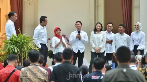Staf Khusus Milenial Bikin Malu Istana, Wibawa Jokowi Rontok - GenPI.co