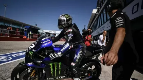 Marquez Kecelakaan Parah, Vinales Puncaki FP1 GP Thailand - GenPI.co