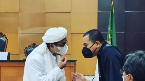 Aziz Yanuar Berang, Kerumunan Lain Diizinkan Kecuali Habib Rizieq - GenPI.co