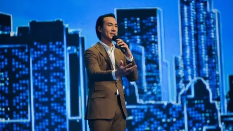 Sudah Keluar, Daniel Mananta Balik Lagi Jadi Host Indonesian Idol - GenPI.co