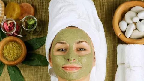 Raih Kulit Cerah Natural dengan 3 Ramuan Campuran Bahan Alami - GenPI.co