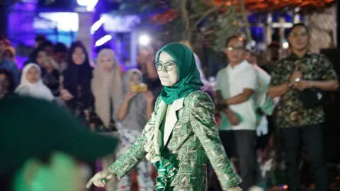 Bupati Lebak Ikut Fashion Show Di Acara Penutupan Seba Baduy - GenPI.co