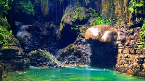 Indahnya Green Canyon, Destinasi Wisata Alam di Pangandaran - GenPI.co JABAR