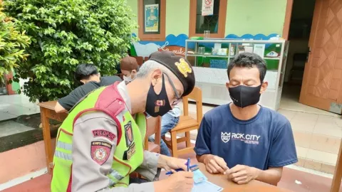 Ada Gerebek Vaksin di Pasar Anyar Bogor, Ini Temuannya - GenPI.co JABAR