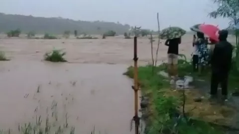 Kata BPBD, Tidak Ada Korban Banjir dan Longsor di Garut - GenPI.co JABAR