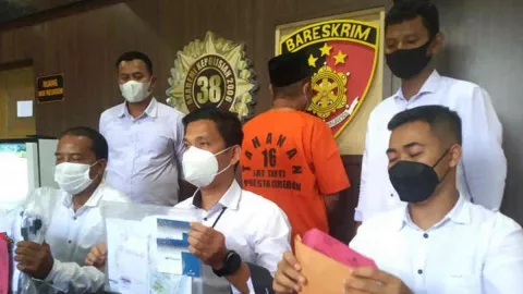 Kepala Desa di Cirebon Ditangkap Karena Korupsi BLT - GenPI.co JABAR