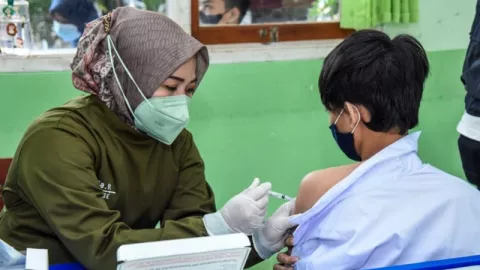 Sudah Dua Pekan, Vaksinasi Anak di Karawang Capai 73 Persen - GenPI.co JABAR