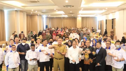 Wali Kota Bekasi Dukung Pengusaha Lokal Majukan UMKM saat Pandemi - GenPI.co JABAR