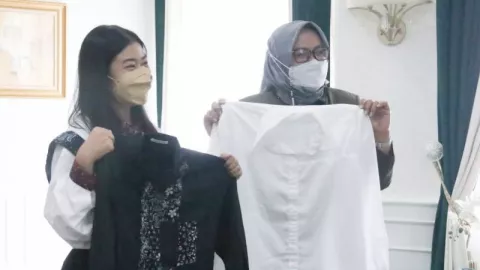 Bangga! Karya Fesyen Desainer dari Bogor Ini Tampil di Paris - GenPI.co JABAR