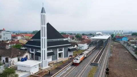 Jadwal dan Harga Tiket Kereta Api Bandung - Malang Terbaru - GenPI.co JABAR