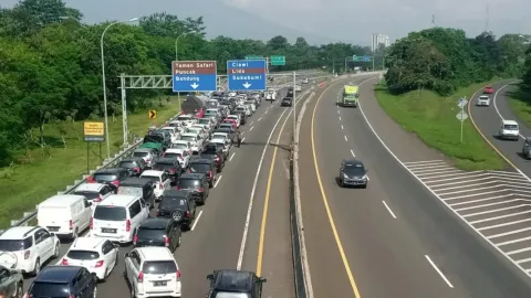 Ratusan Ribu Kendaraan Mengarah ke Bandung dan Transjawa - GenPI.co JABAR