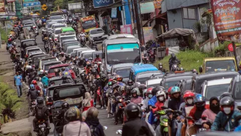 Jalur Puncak Bogor Sering Macet, Menparekraf Tawarkan Solusi Top - GenPI.co JABAR