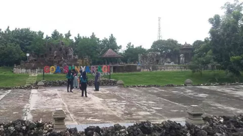 Wisata Taman Air Gua Sunyaragi Kota Cirebon Lesu, Sebabnya Aduh - GenPI.co JABAR