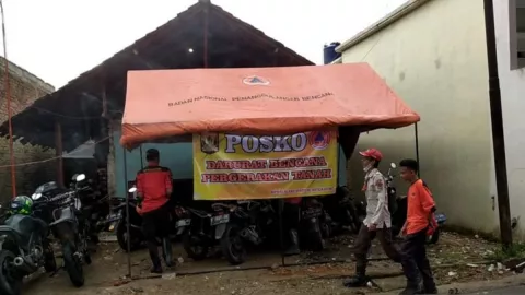 Pergerakan Tanah di Sukabumi Mengakibatkan Puluhan Rumah Rusak - GenPI.co JABAR