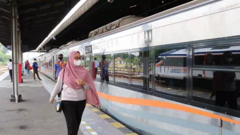 Jadwal dan Harga Tiket Kereta Api Lodaya Bandung - Yogyakarta Terbaru - GenPI.co JABAR