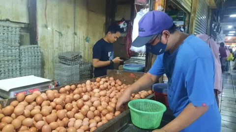Harga Telur Ayam Mulai Merangkak Naik Menjelang Ramadan - GenPI.co JABAR